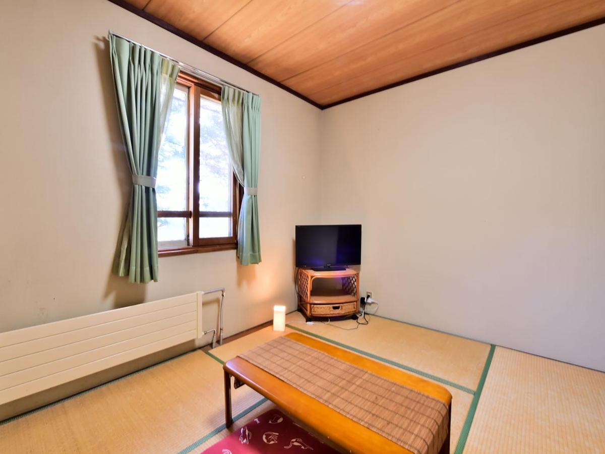 Kurumayama Kogen Guesthouse Urara 치노시 외부 사진